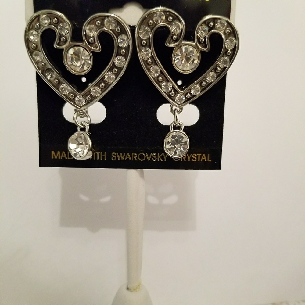 Brand new earrings,heart shape,crystal stones
